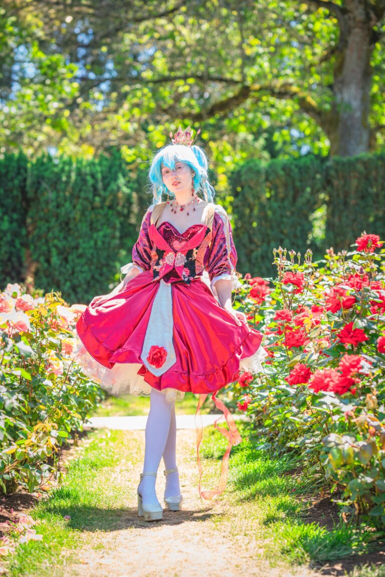 Red Heart Miku 6